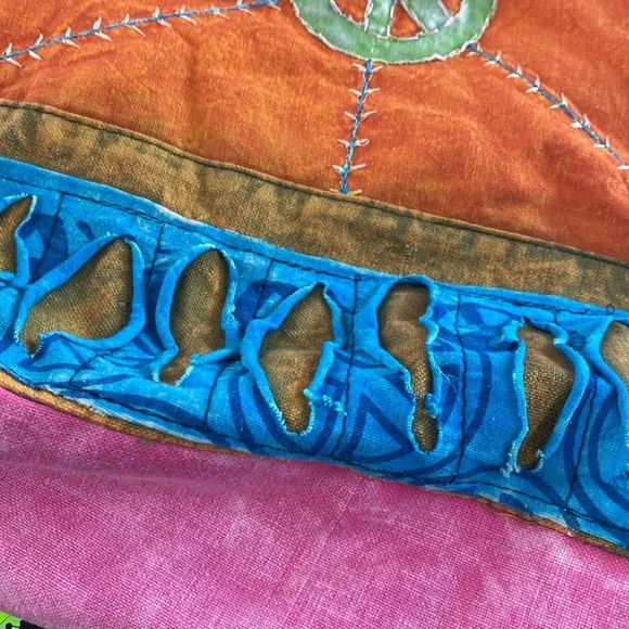 Peace sign & Flowers long shoulder bag - Picture 9 of 16